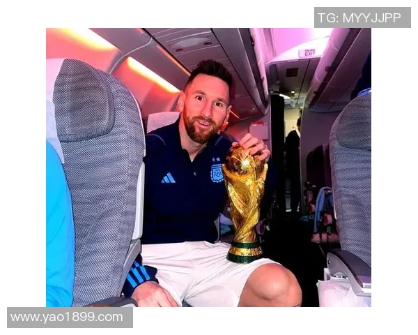 足球明星的传奇人生与辉煌成就背后的故事与启示