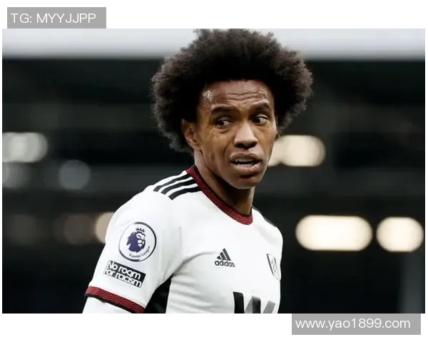 英格兰足球明星的黑暗面与光辉成就的对比分析